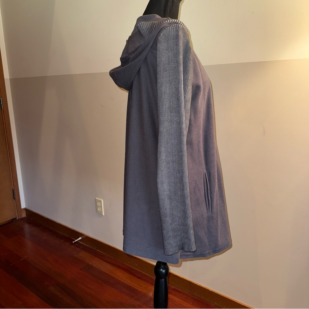 Elegant Gray Women's Coat 10 - Picture 3 of 7